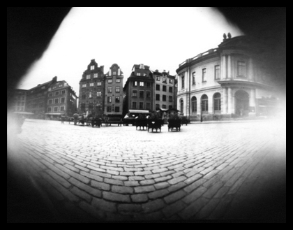 Gamla stan, foto taget med kamera av pappcylinder
